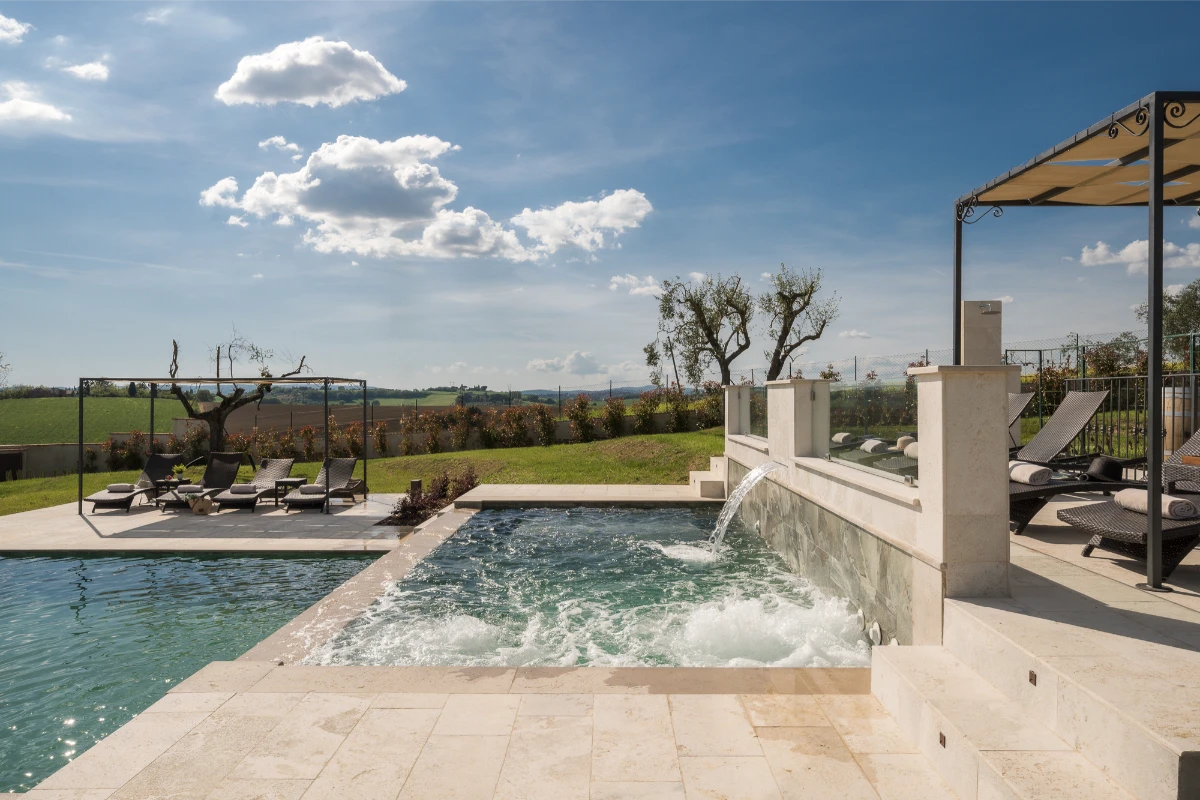 Alunno Immobiliare Real Estate Agency in Cortona for Tuscany and Umbria casale farneta