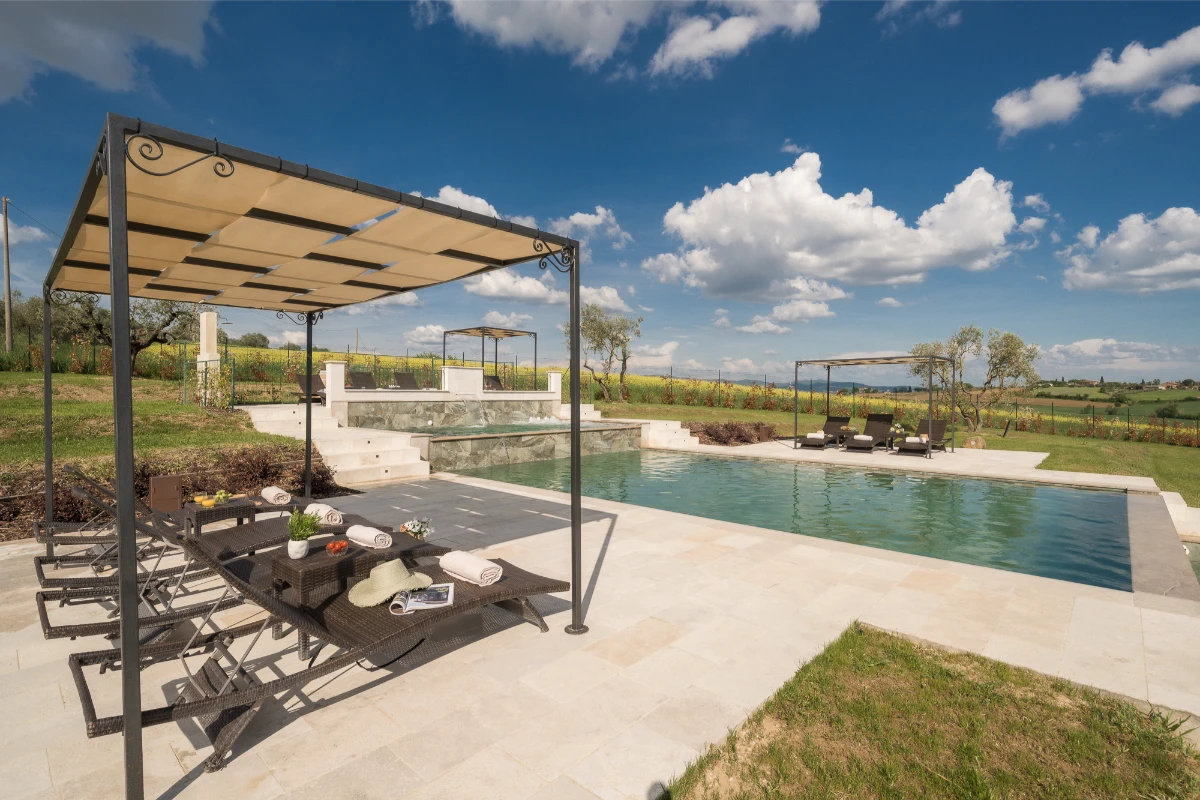Alunno Immobiliare Real Estate Agency in Cortona for Tuscany and Umbria casale farneta