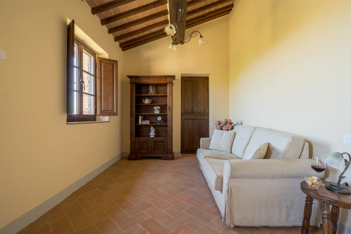 Alunno Immobiliare Real Estate Agency in Cortona for Tuscany and Umbria casale farneta