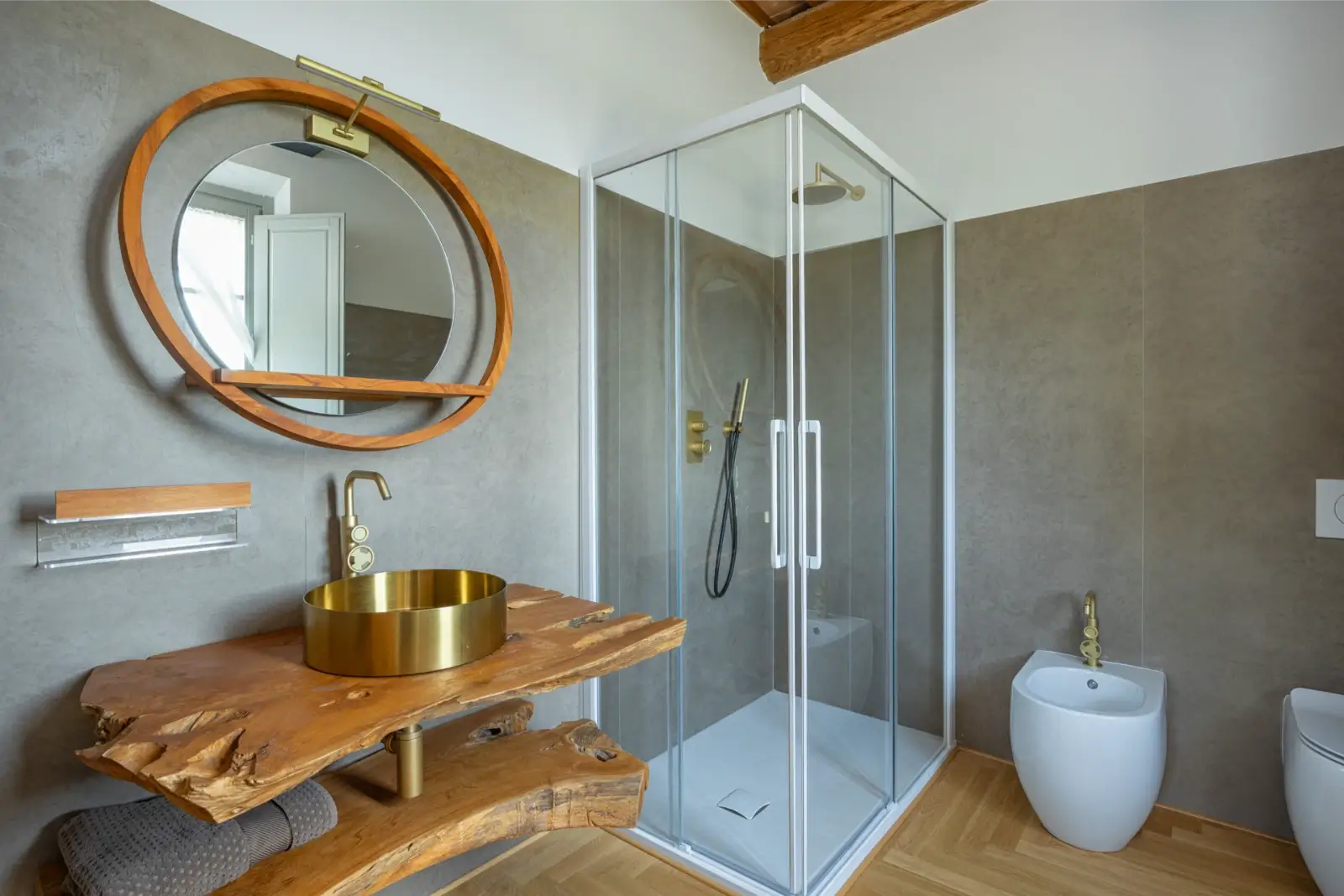Alunno Immobiliare Real Estate Agency in Cortona for Tuscany and Umbria casale panicale jennifer