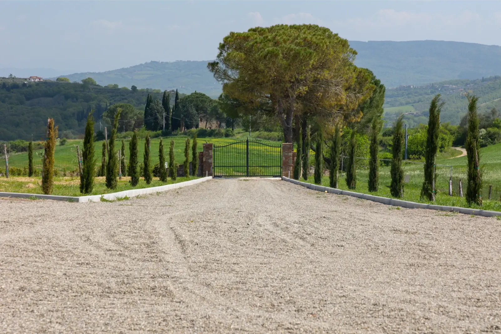 Alunno Immobiliare Real Estate Agency in Cortona for Tuscany and Umbria casale panicale jennifer