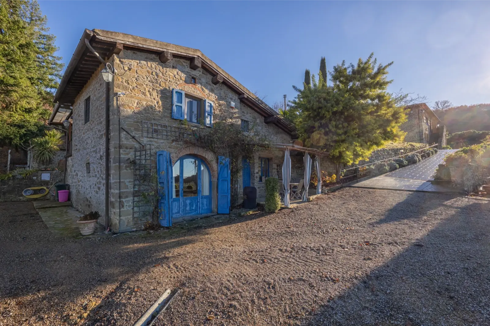 Alunno Immobiliare Real Estate Agency in Cortona for Tuscany and Umbria podere val di chio martine castiglion fiorentino cortona
