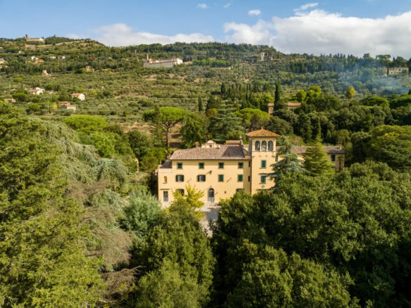 Alunno Immobiliare Real Estate Agency in Cortona for Tuscany and Umbria villa arcaini cortona 2