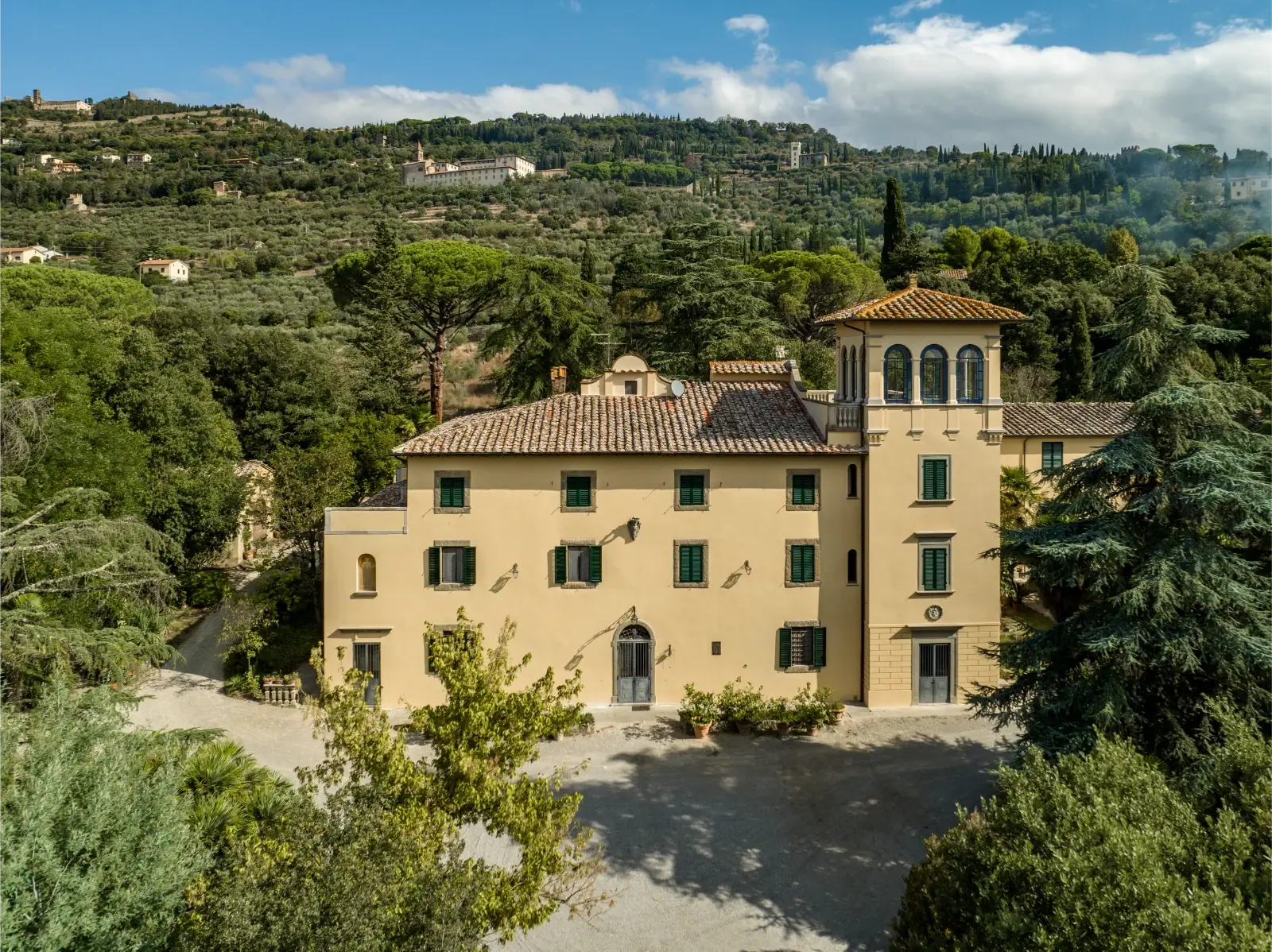 Alunno Immobiliare Real Estate Agency in Cortona for Tuscany and Umbria villa arcaini cortona
