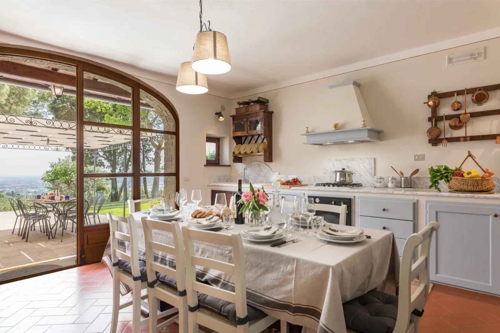 Alunno Immobiliare Real Estate Agency in Cortona for Tuscany and Umbria villa il poggio cortona