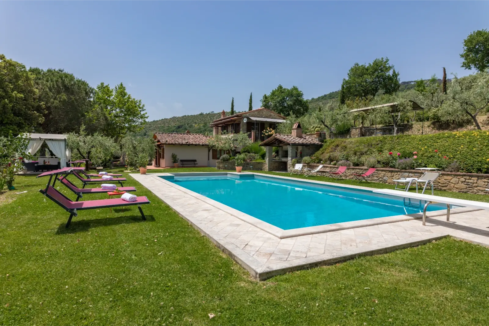 Alunno Immobiliare Real Estate Agency in Cortona for Tuscany and Umbria villa il poggio cortona
