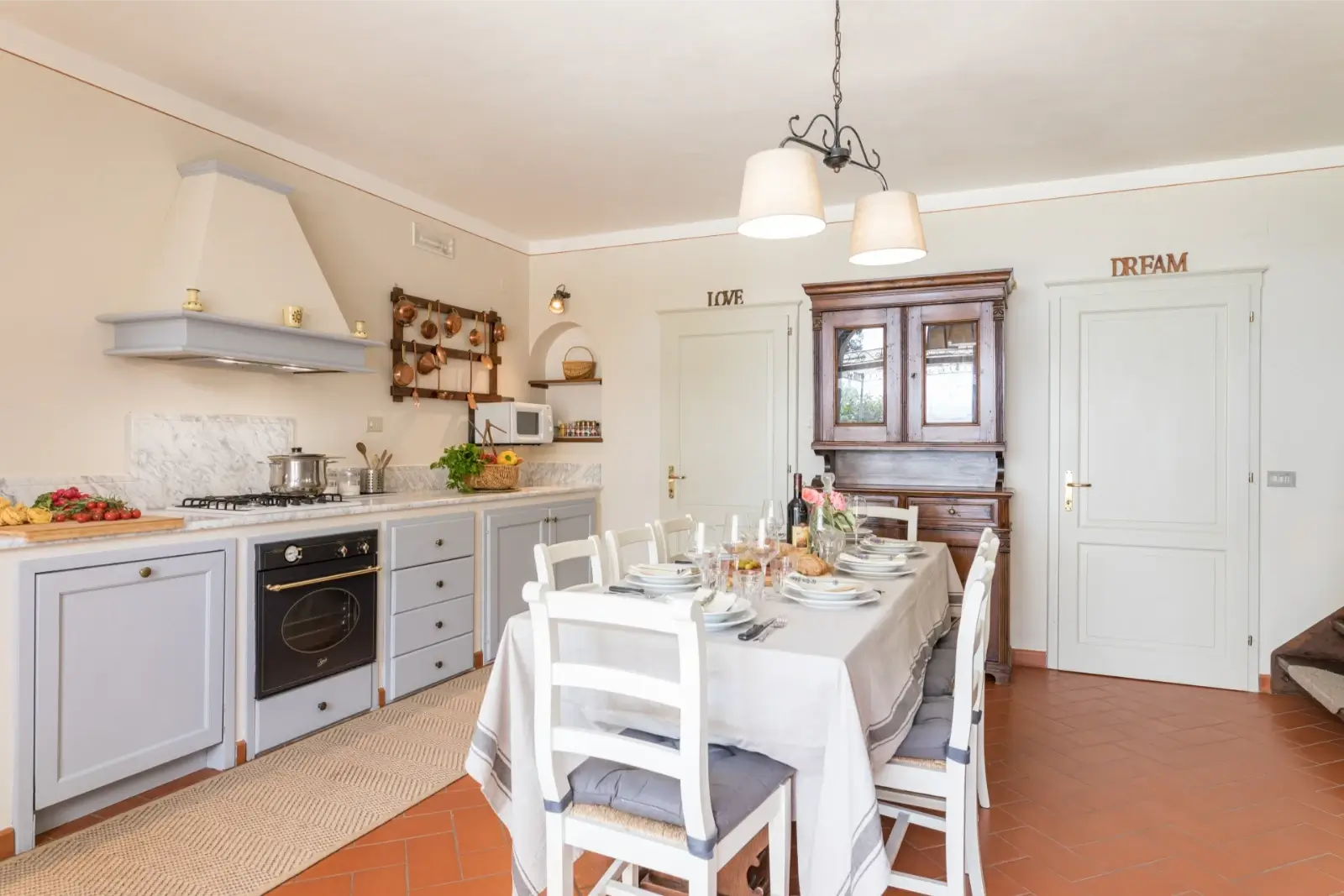 Alunno Immobiliare Real Estate Agency in Cortona for Tuscany and Umbria villa il poggio cortona